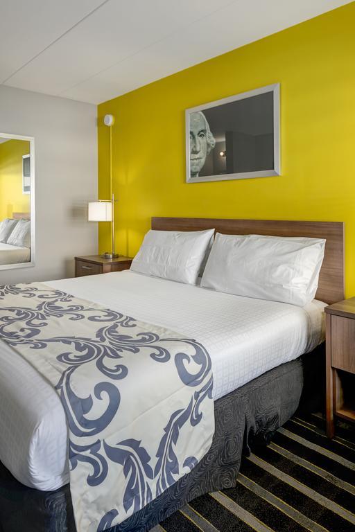 Americana Hotel Арлингтън Екстериор снимка