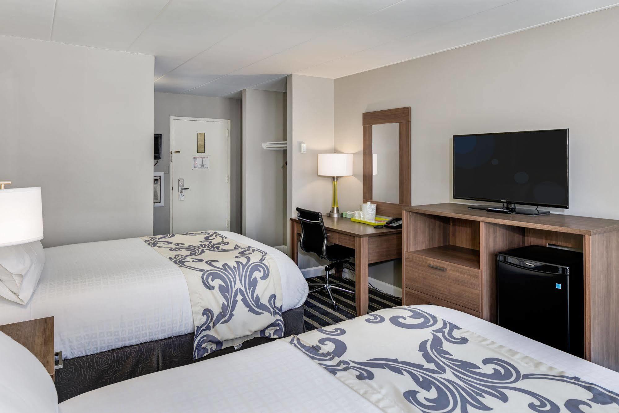 Americana Hotel Арлингтън Екстериор снимка